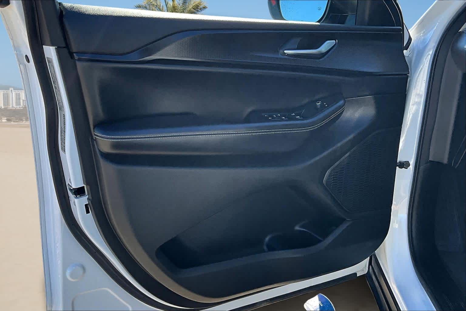 Thumbnail: 2023 Jeep Grand Cherokee - 28