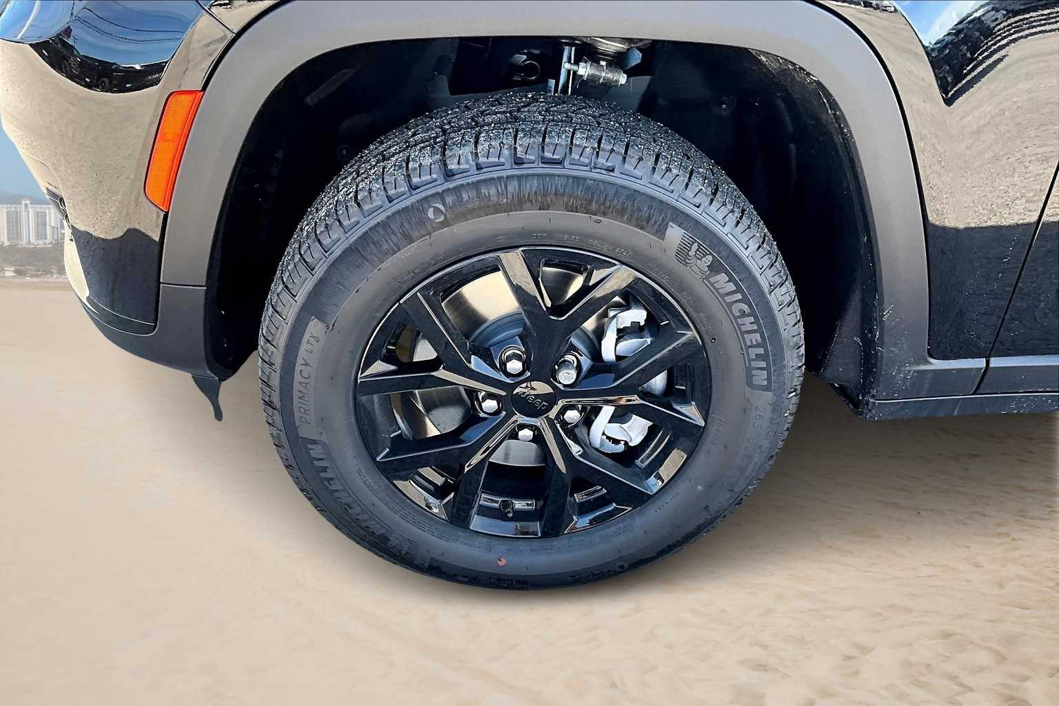 Thumbnail: 2025 Jeep Grand Cherokee - 7