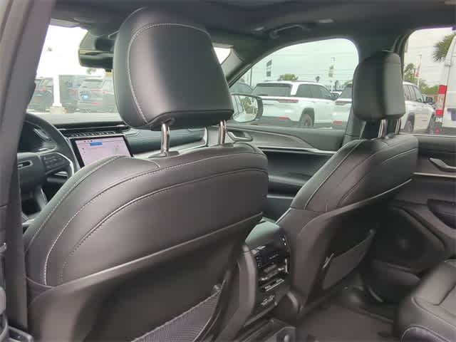 Thumbnail: 2025 Jeep Grand Cherokee - 18