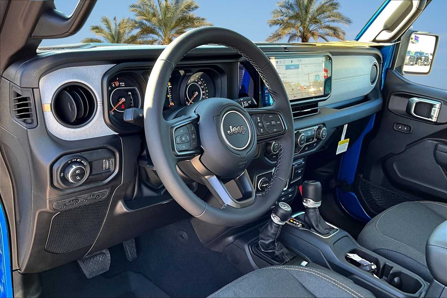 Thumbnail: 2025 Jeep Gladiator - 2