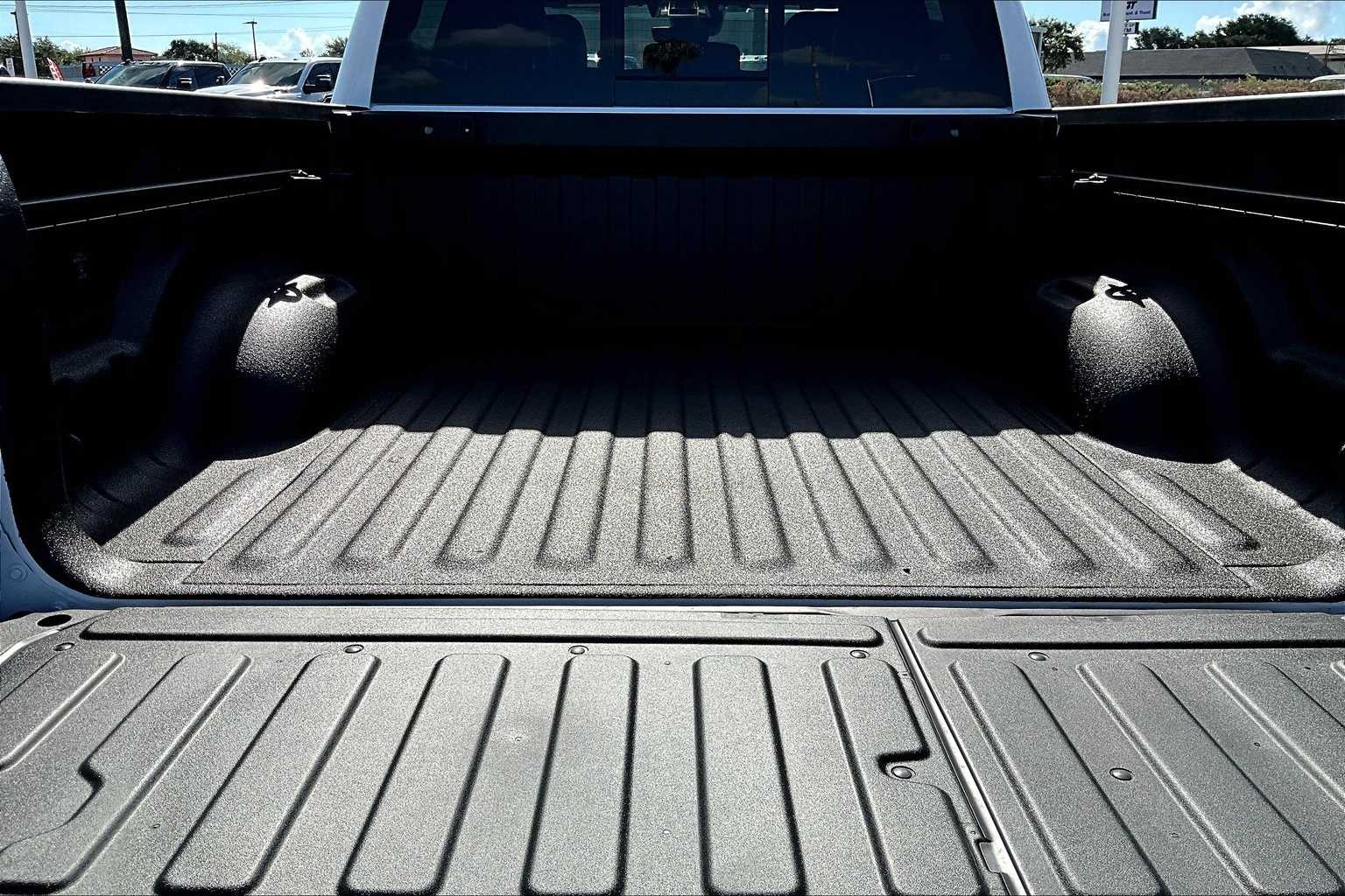 Thumbnail: 2026 RAM 1500 - 19