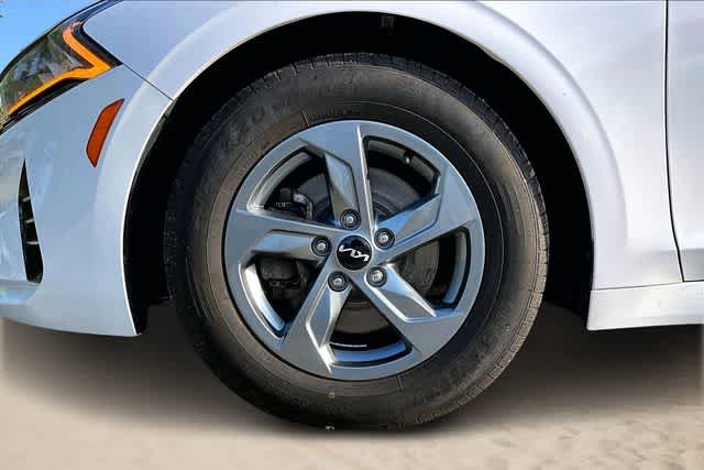 Thumbnail: 2022 Kia K5 - 7