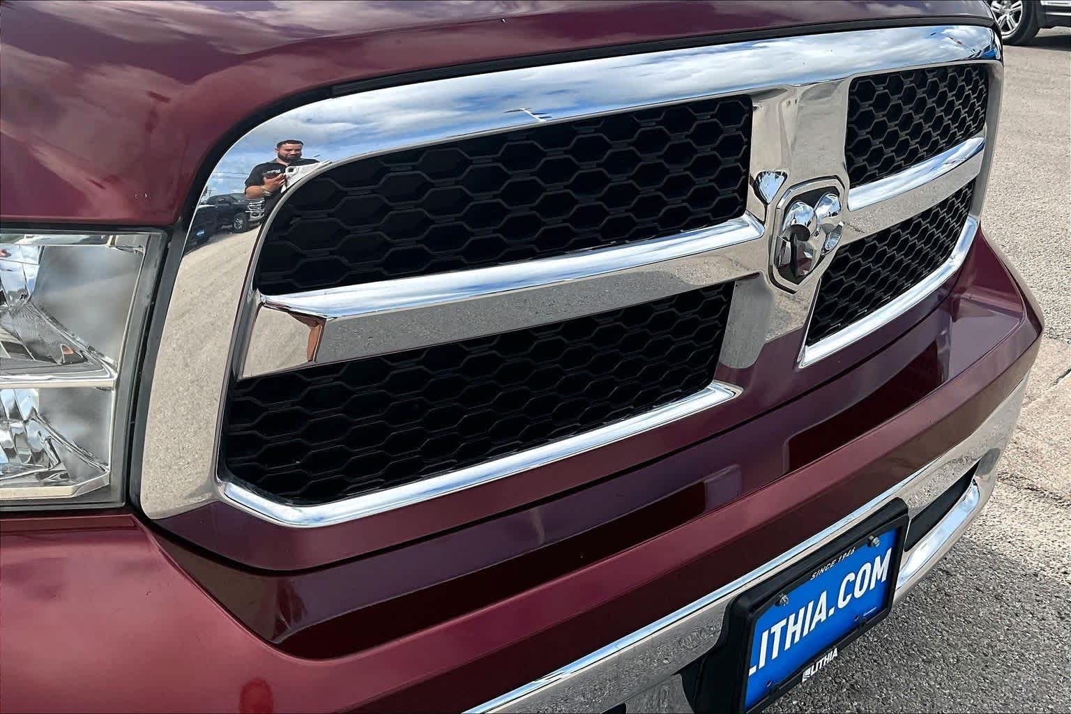 Thumbnail: 2019 RAM 1500 Classic - 30