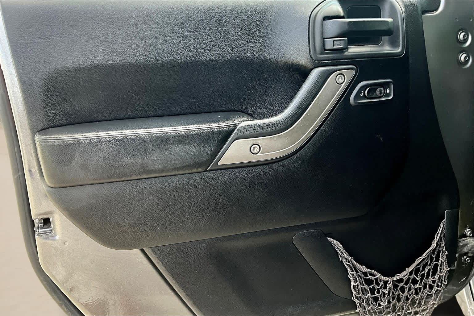 Thumbnail: 2013 Jeep Wrangler - 25