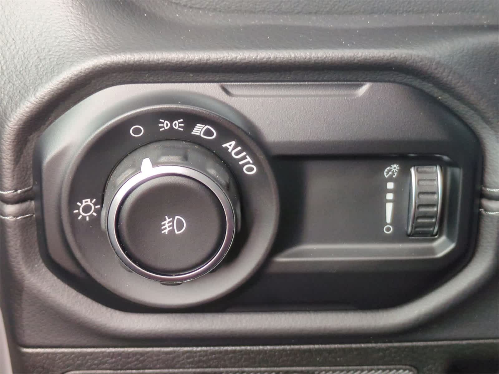 Thumbnail: 2025 Jeep Wrangler - 18