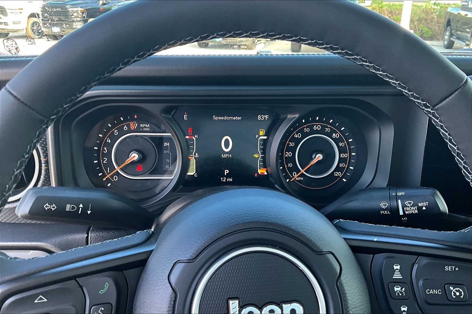 Thumbnail: 2025 Jeep Gladiator - 17