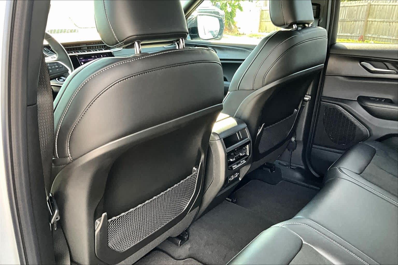 Thumbnail: 2025 Jeep Grand Cherokee - 12