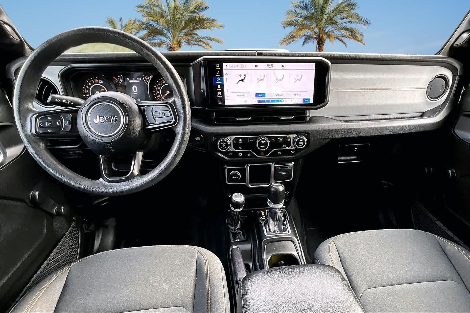 Thumbnail: 2024 Jeep Gladiator - 9