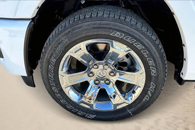 Thumbnail: 2026 RAM 1500 - 8