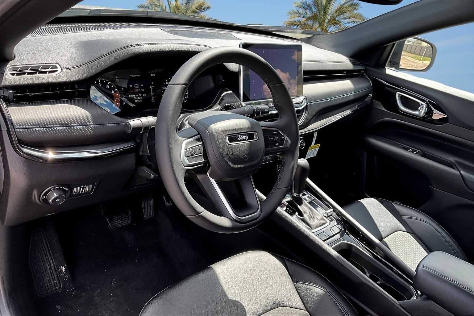 Thumbnail: 2025 Jeep Compass - 2