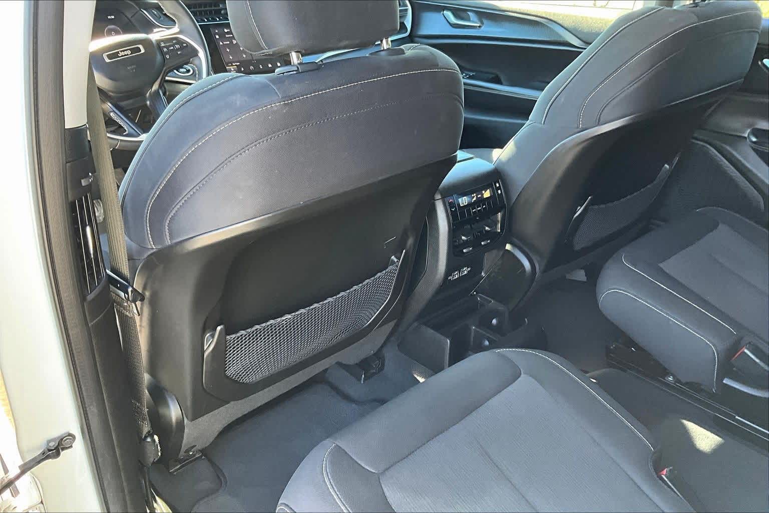 Thumbnail: 2023 Jeep Grand Cherokee - 12