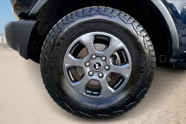 Thumbnail: 2021 Ford Bronco - 7