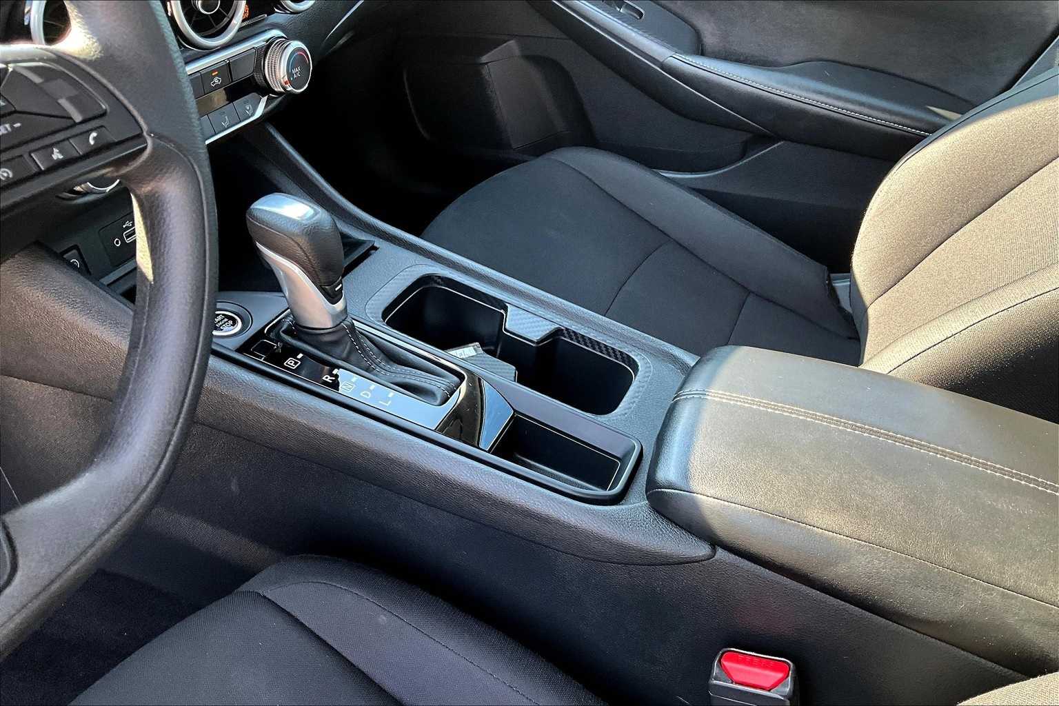 Thumbnail: 2024 Nissan Sentra - 16