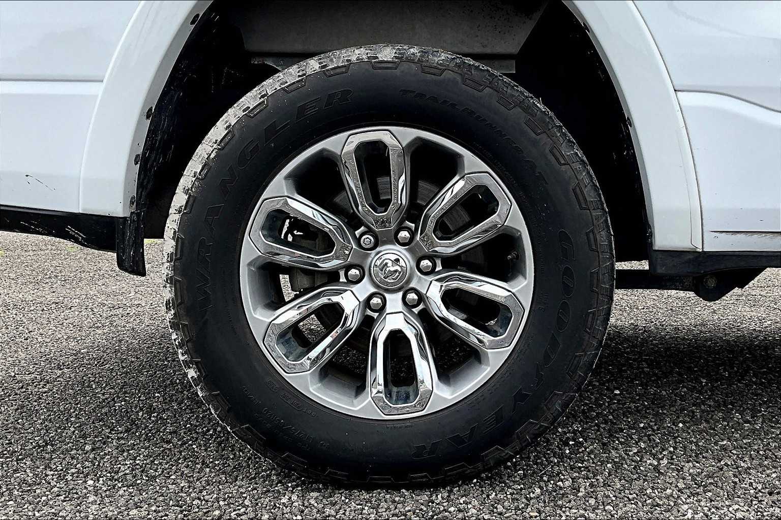 2021 RAM 1500 Laramie 35
