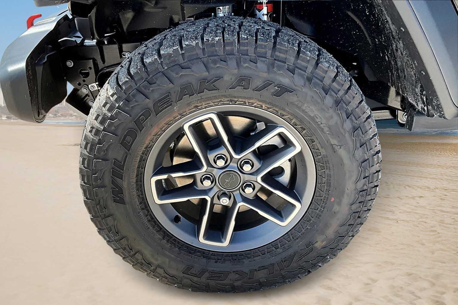 Thumbnail: 2025 Jeep Gladiator - 8