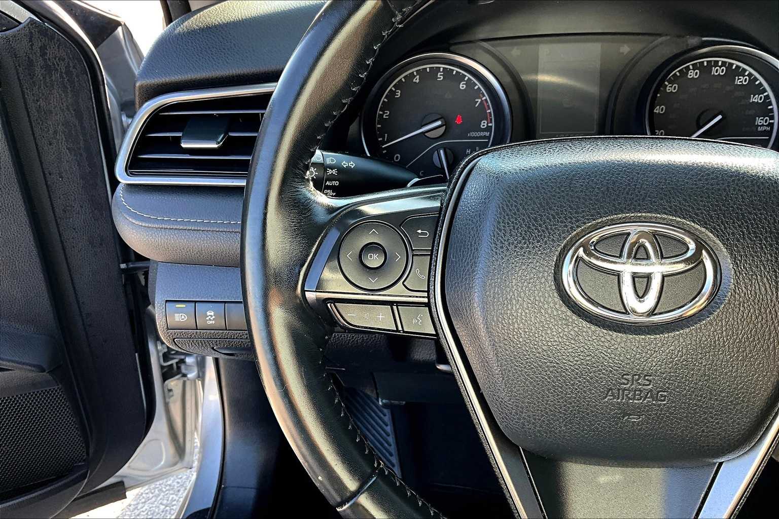Thumbnail: 2022 Toyota Camry - 23