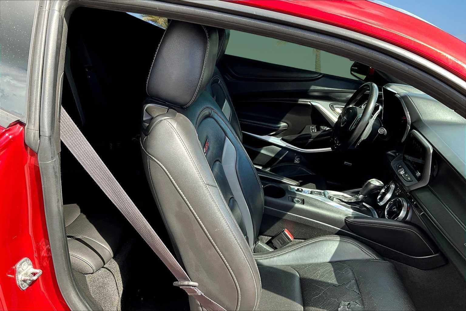 Thumbnail: 2017 Chevrolet Camaro - 12