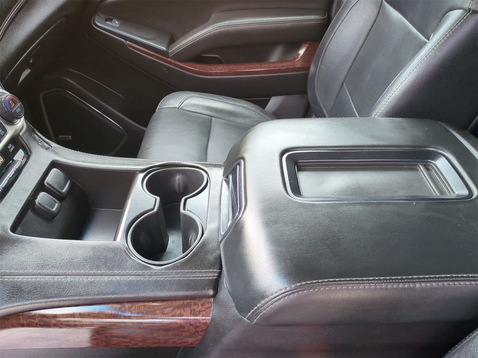 Thumbnail: 2015 GMC Yukon - 24