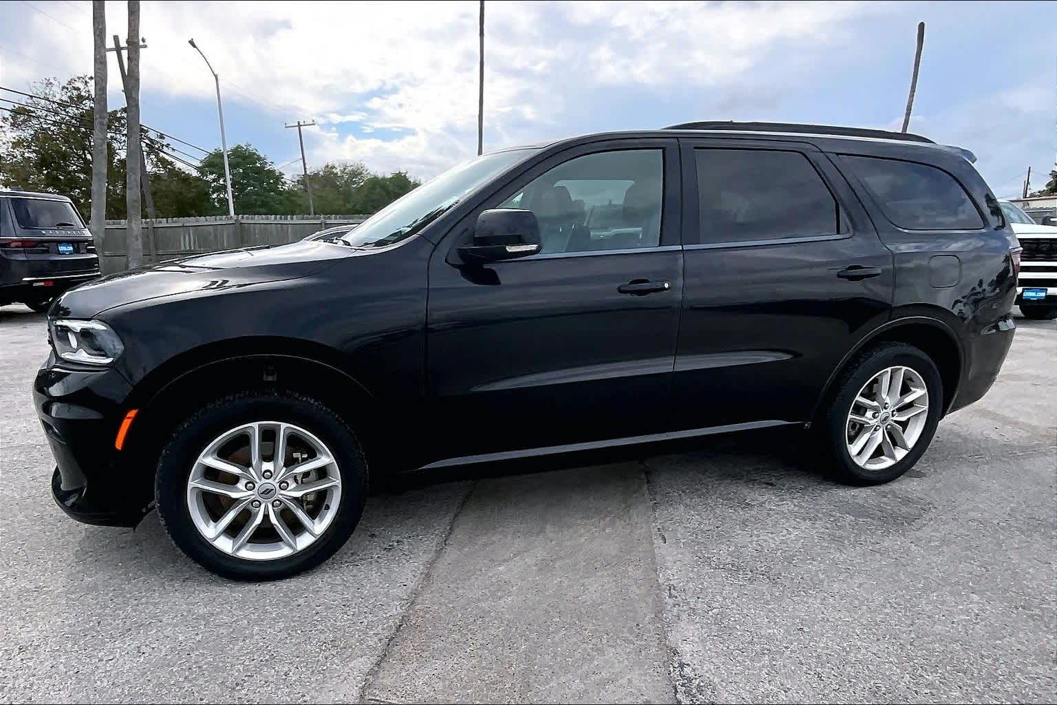 Thumbnail: 2023 Dodge Durango - 3