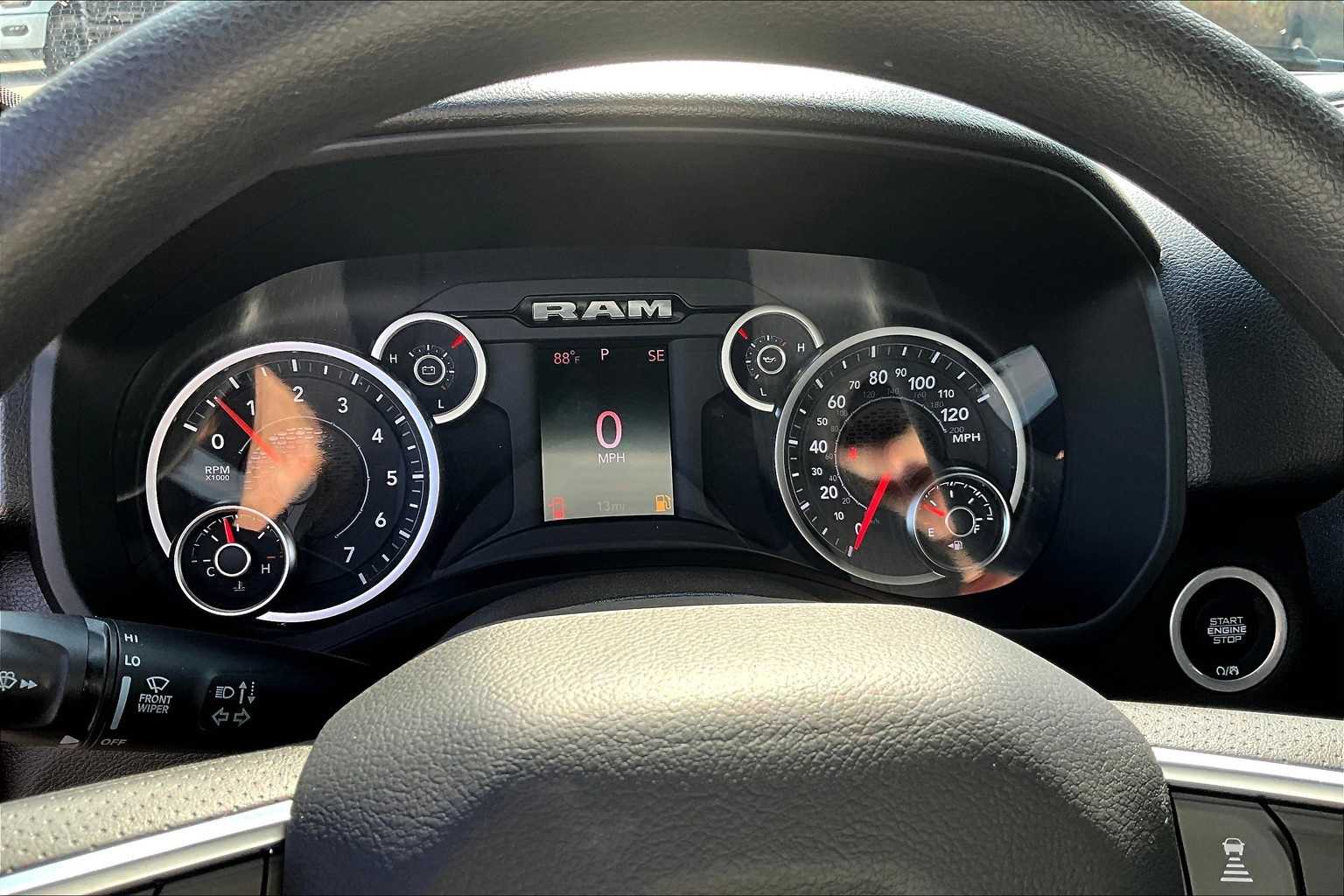 Thumbnail: 2025 RAM 1500 - 18