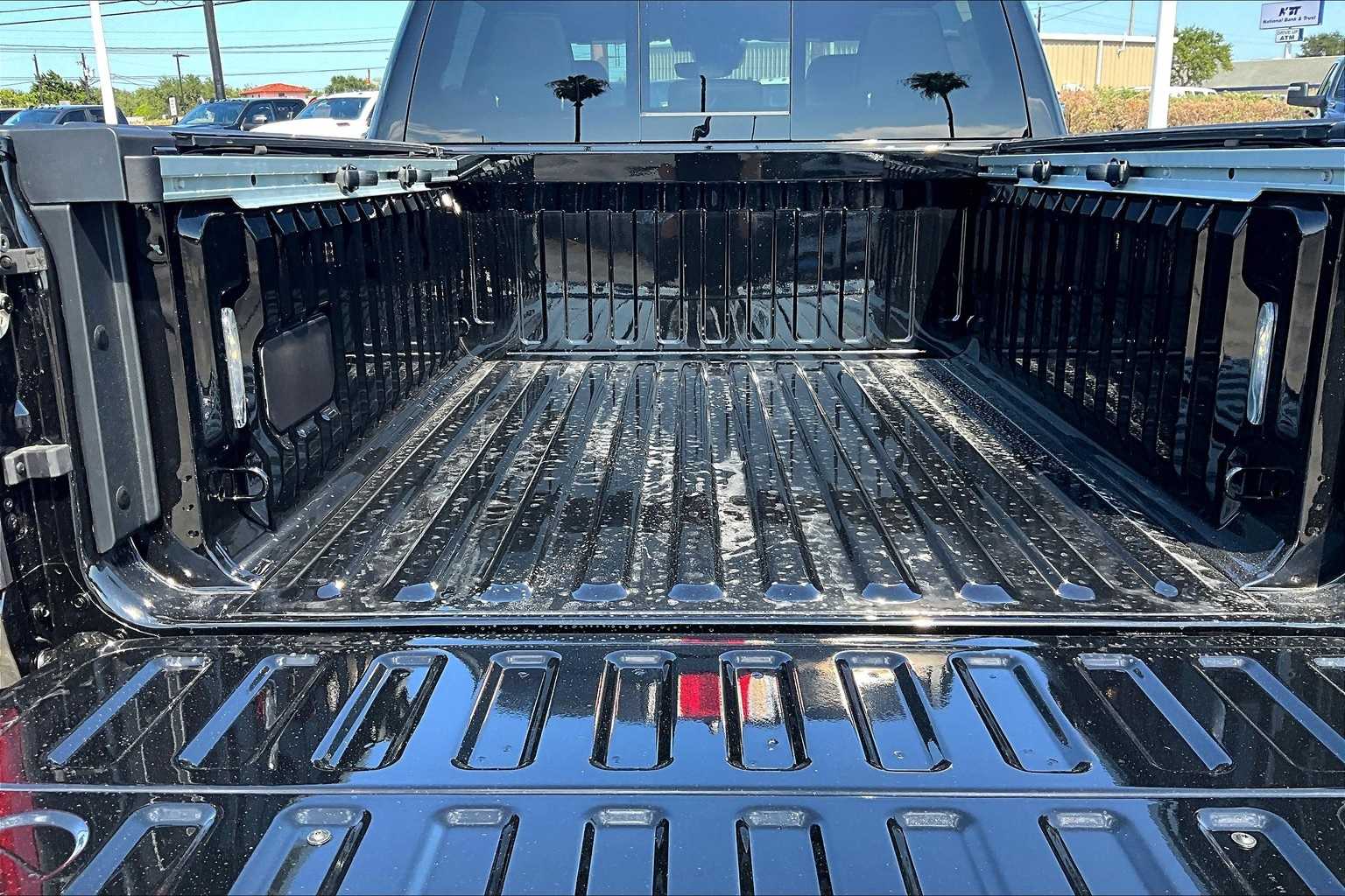 Thumbnail: 2026 RAM 1500 - 19