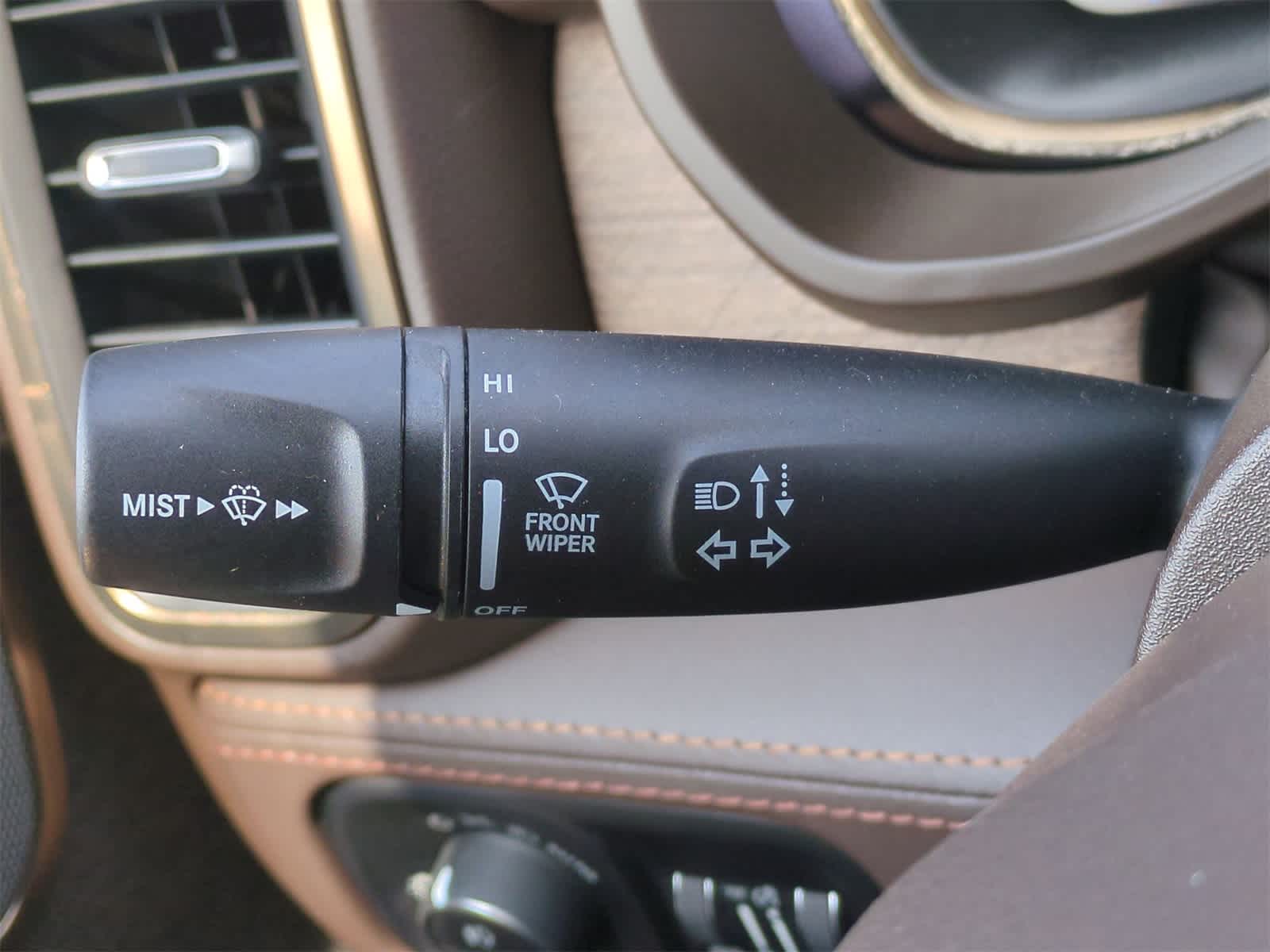 Thumbnail: 2025 RAM 1500 - 26