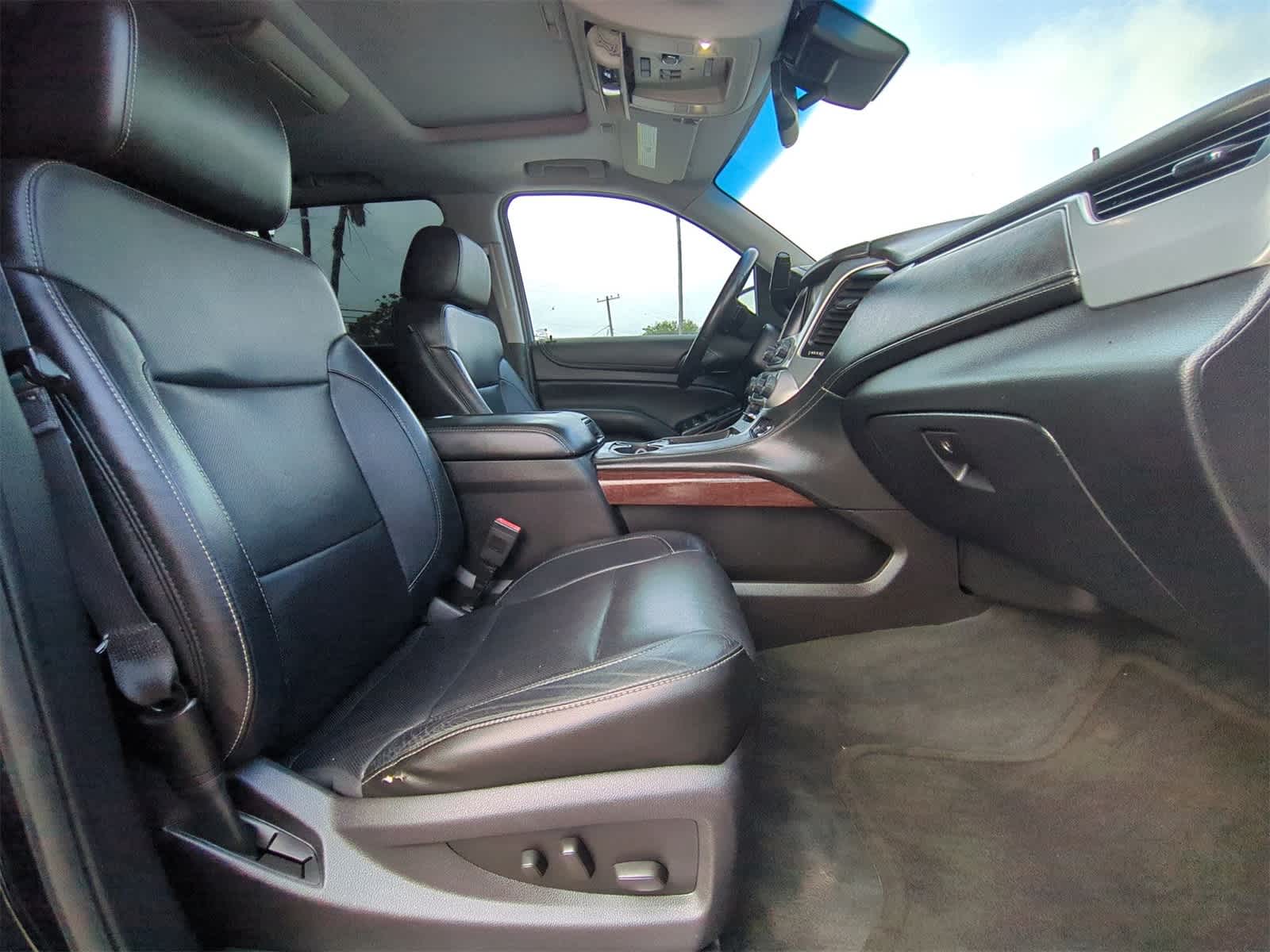 Thumbnail: 2015 GMC Yukon - 18