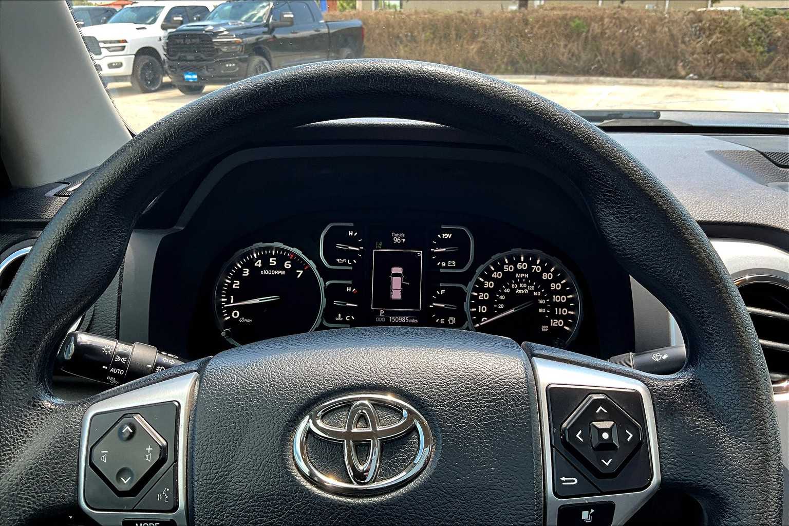 Thumbnail: 2019 Toyota Tundra - 17