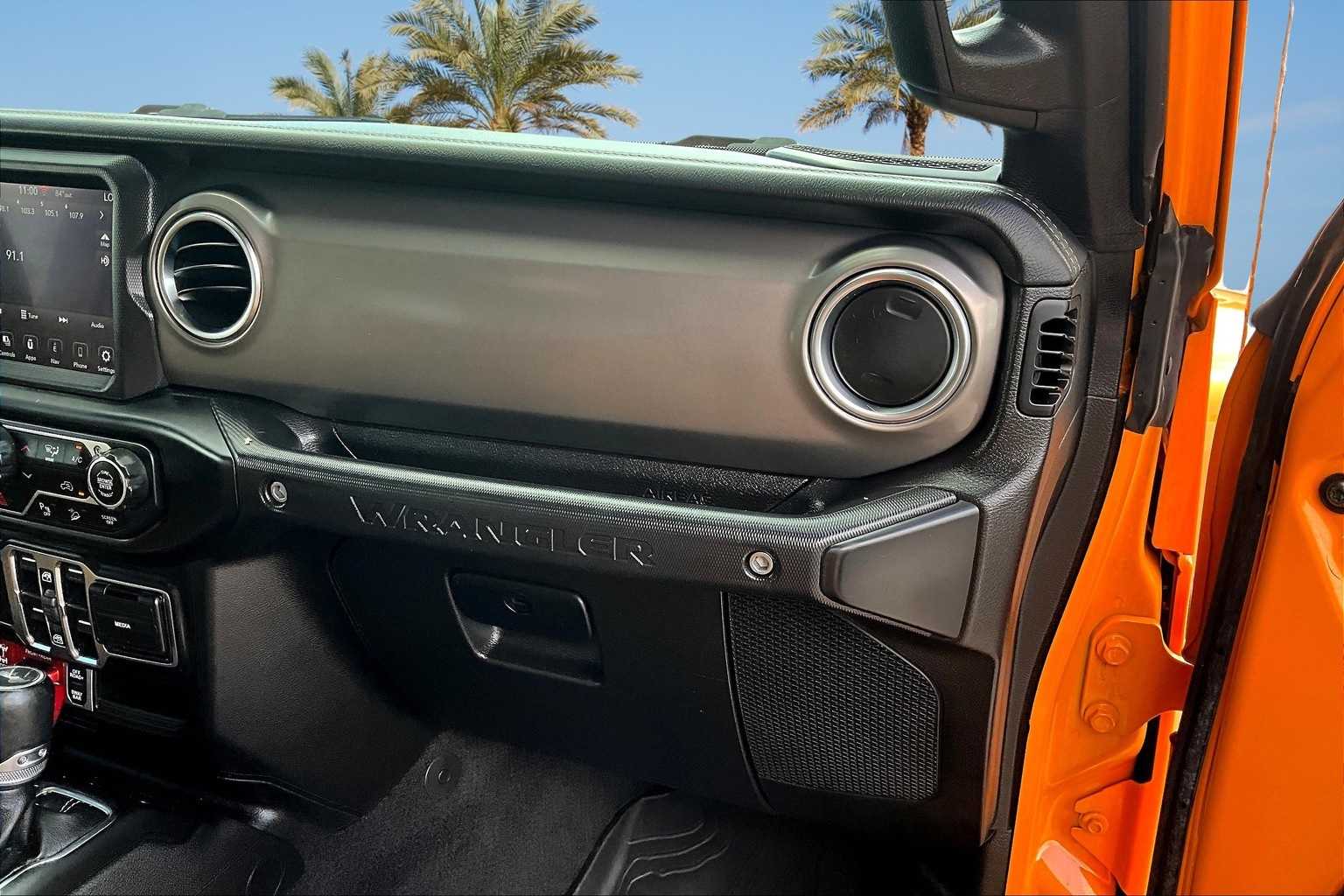 Thumbnail: 2021 Jeep Wrangler - 23