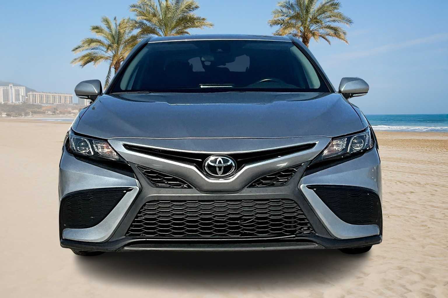 Thumbnail: 2022 Toyota Camry - 6