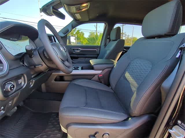 Thumbnail: 2025 RAM 1500 - 17