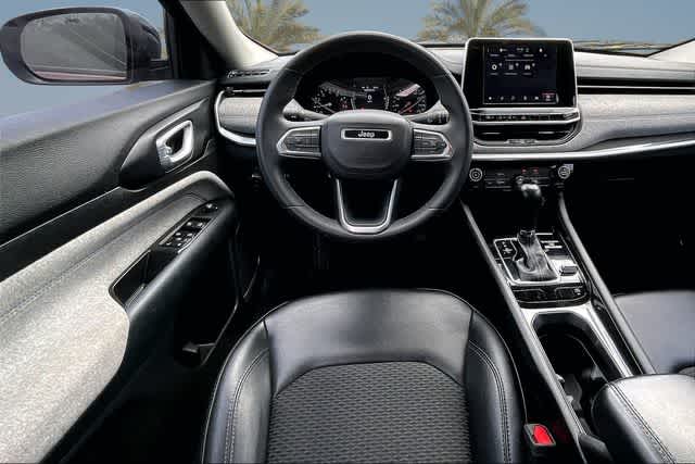 Thumbnail: 2022 Jeep Compass - 15