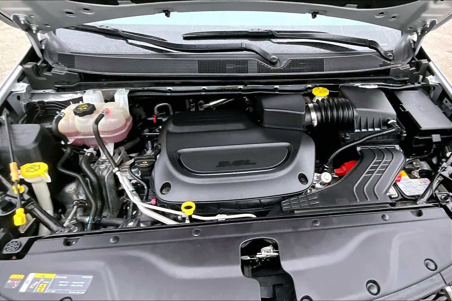 Thumbnail: 2024 Chrysler Pacifica - 9