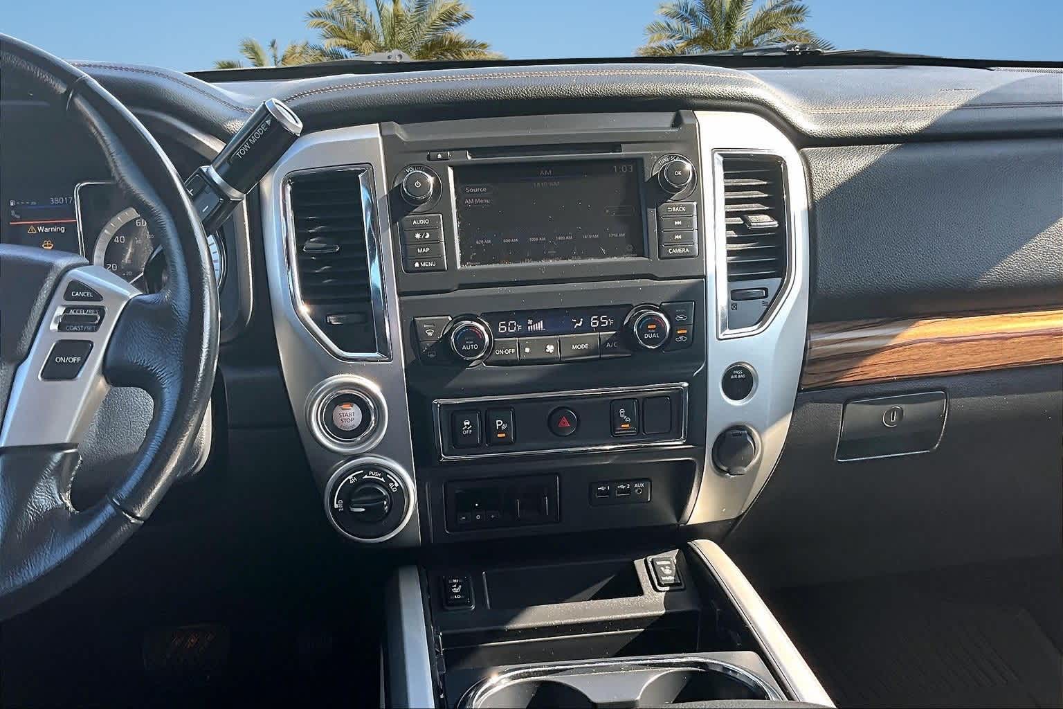 Thumbnail: 2019 Nissan Titan - 15