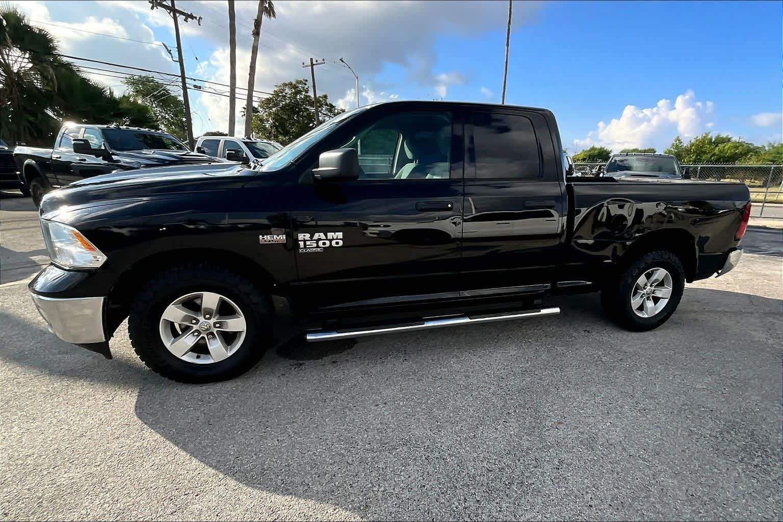 2019 Ram 1500 Classic Tradesman photo 2
