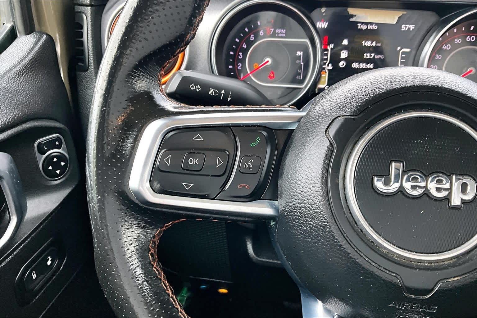 Thumbnail: 2020 Jeep Gladiator - 22