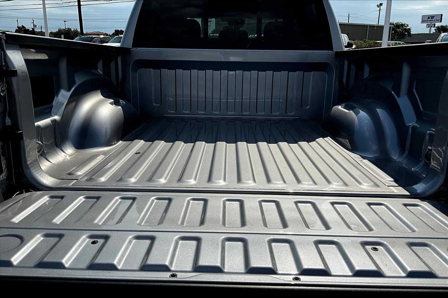 Thumbnail: 2025 RAM 1500 - 19