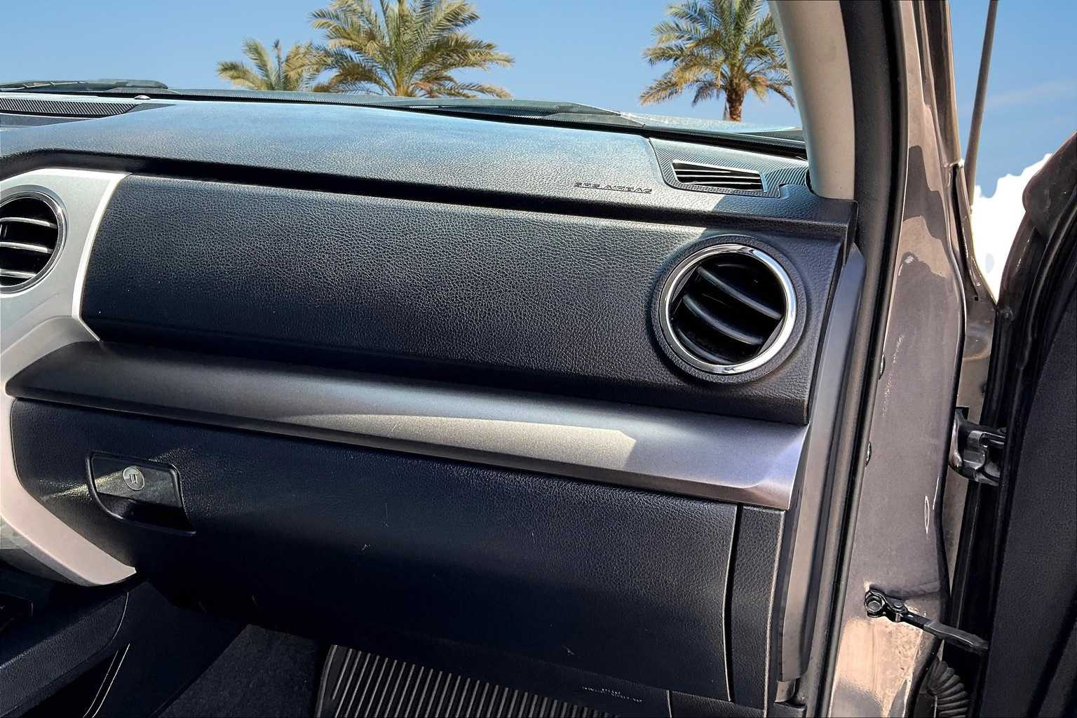 Thumbnail: 2019 Toyota Tundra - 23