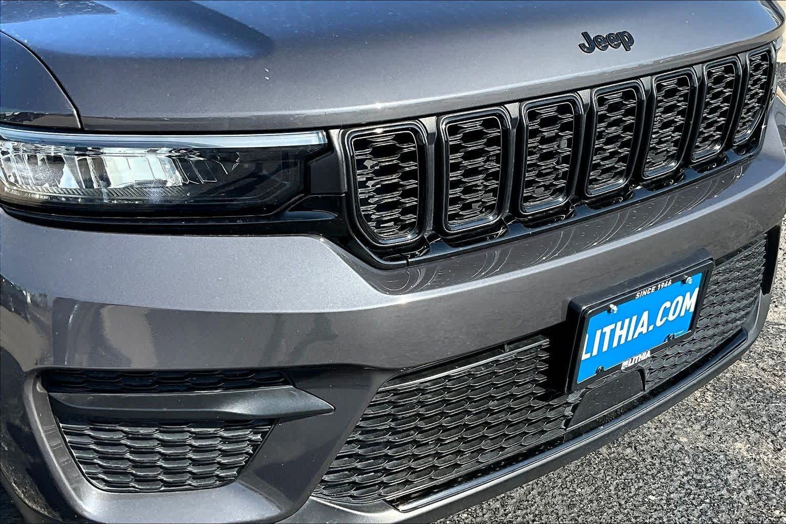 Thumbnail: 2024 Jeep Grand Cherokee - 29