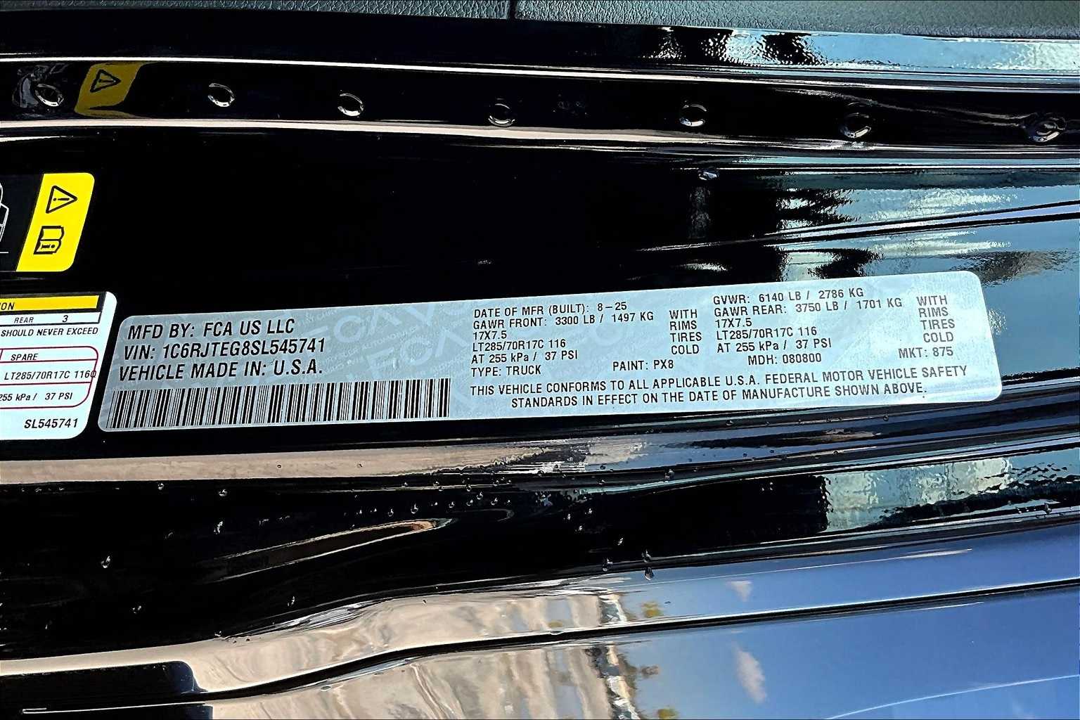 Thumbnail: 2025 Jeep Gladiator - 21