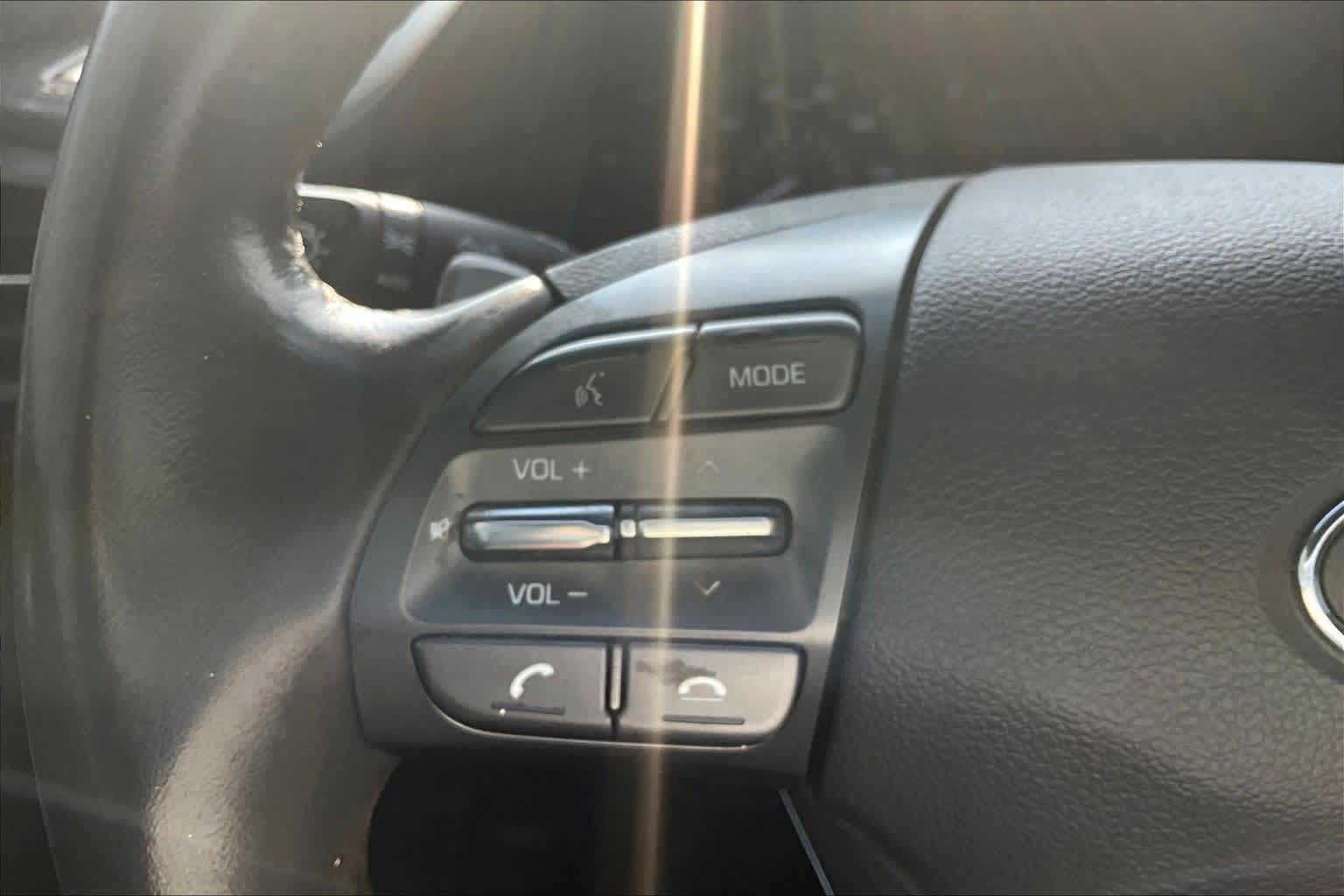 Thumbnail: 2020 Hyundai Ioniq - 21