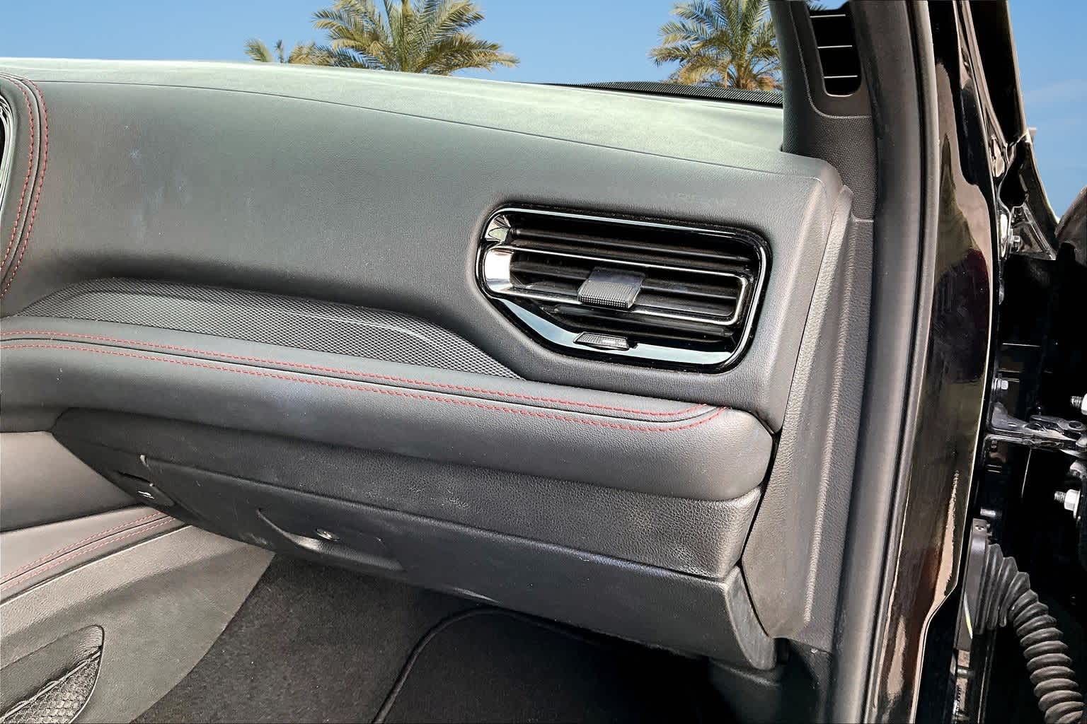 Thumbnail: 2023 Dodge Durango - 21