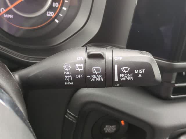2025 Jeep Wrangler 4-Door Sahara - Photo 26