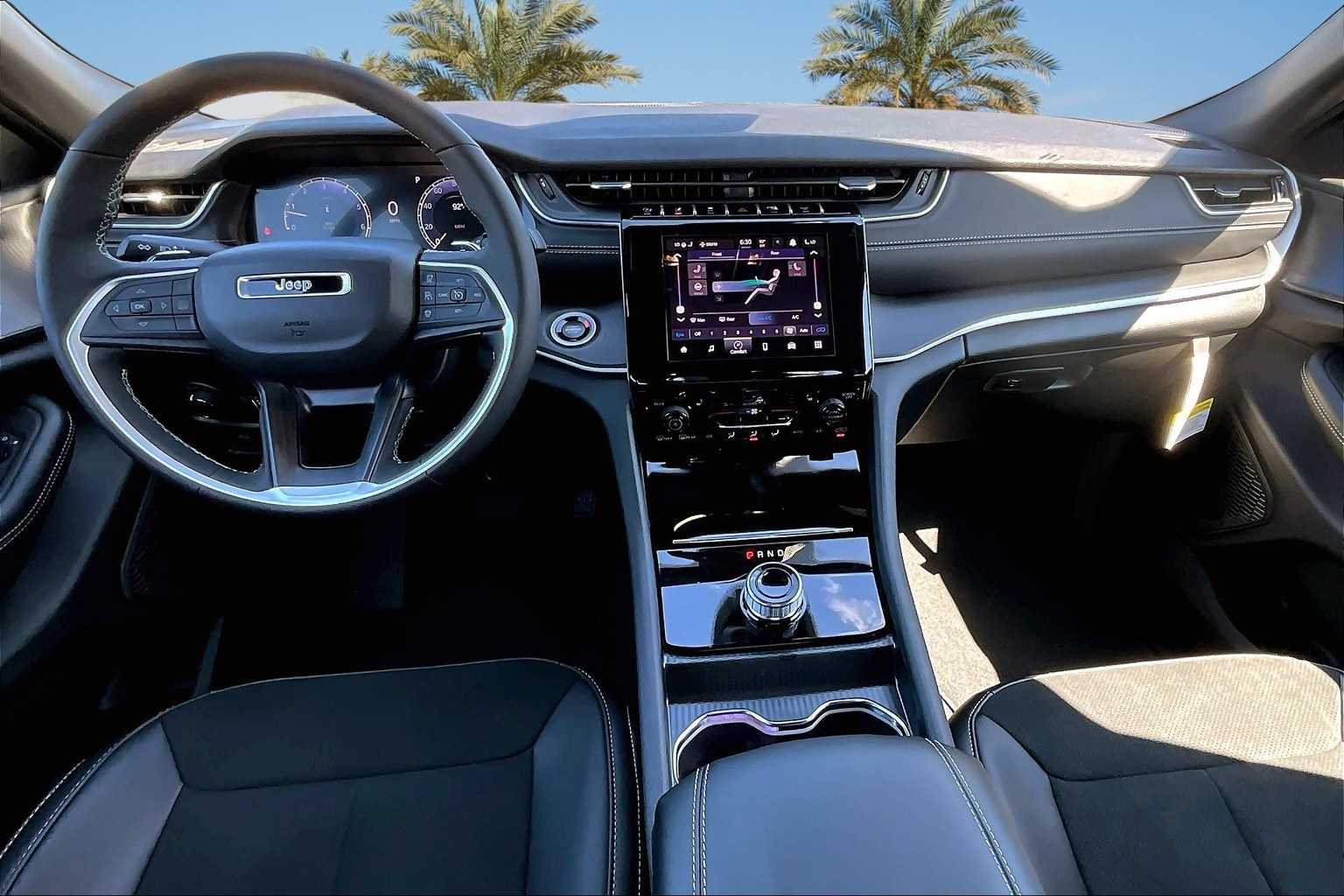 Thumbnail: 2025 Jeep Grand Cherokee - 9