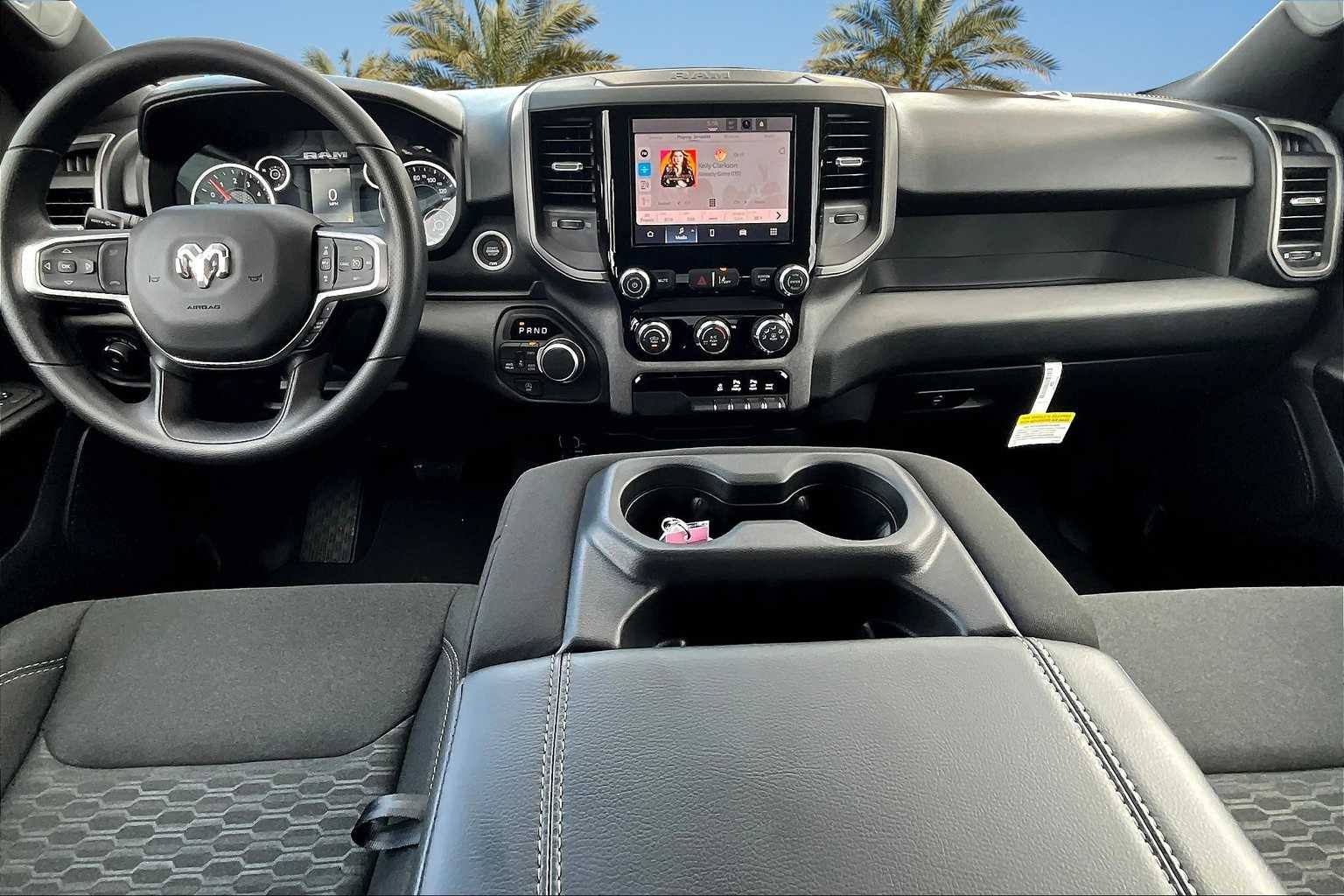 Thumbnail: 2025 RAM 1500 - 10