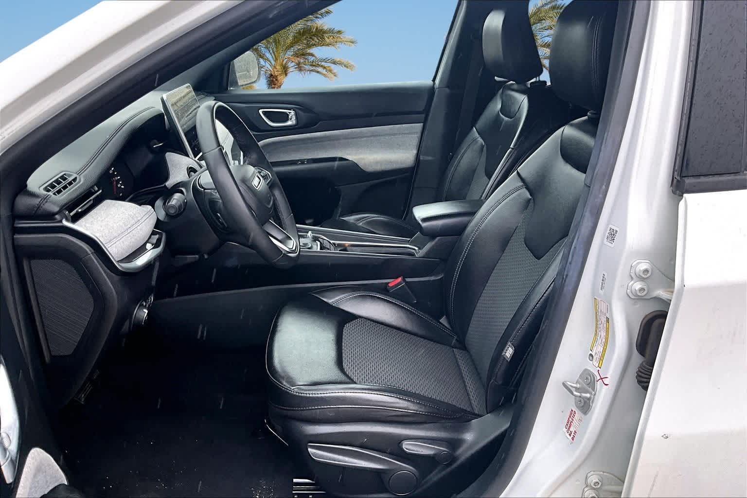 Thumbnail: 2023 Jeep Compass - 10