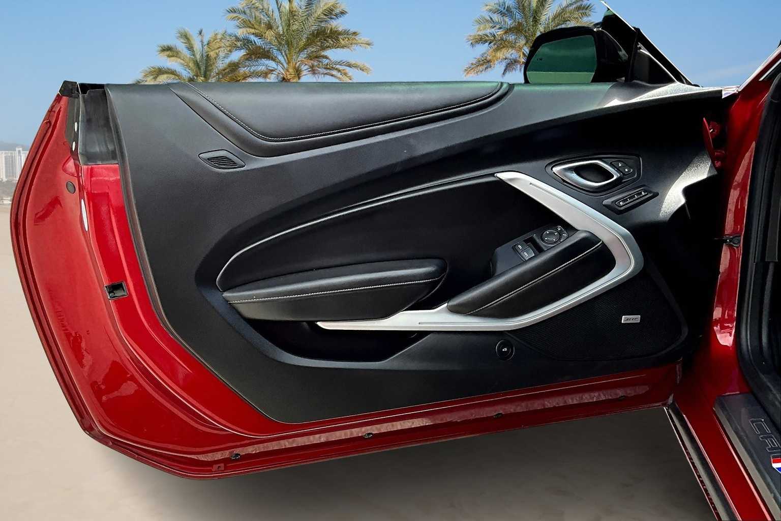 Thumbnail: 2017 Chevrolet Camaro - 25