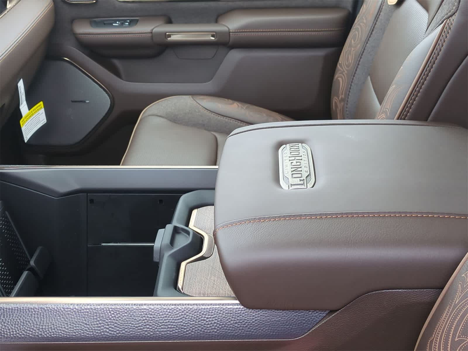 Thumbnail: 2025 RAM 1500 - 28