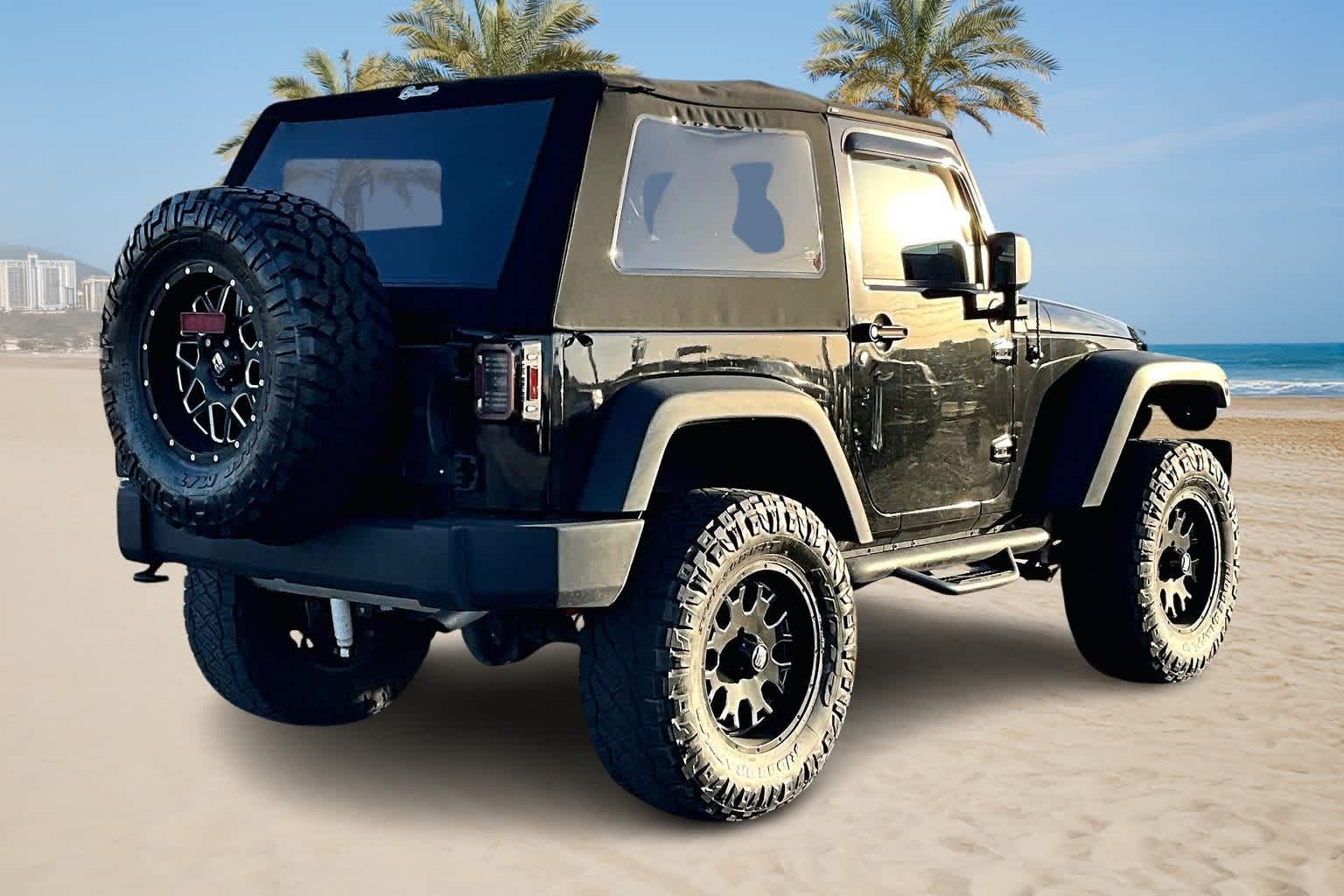 Thumbnail: 2014 Jeep Wrangler - 19