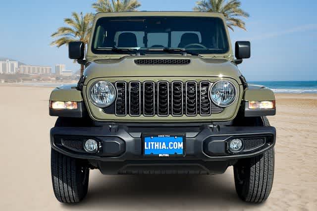 Thumbnail: 2025 Jeep Gladiator - 6